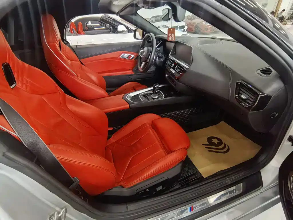 BMW Z4 2021 — фото 12
