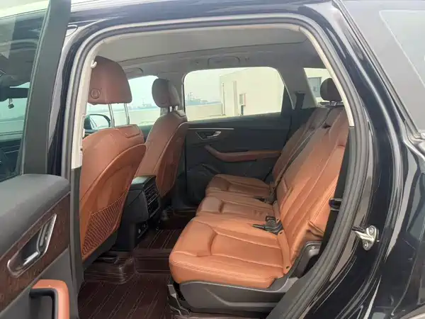 Audi Q7 2021