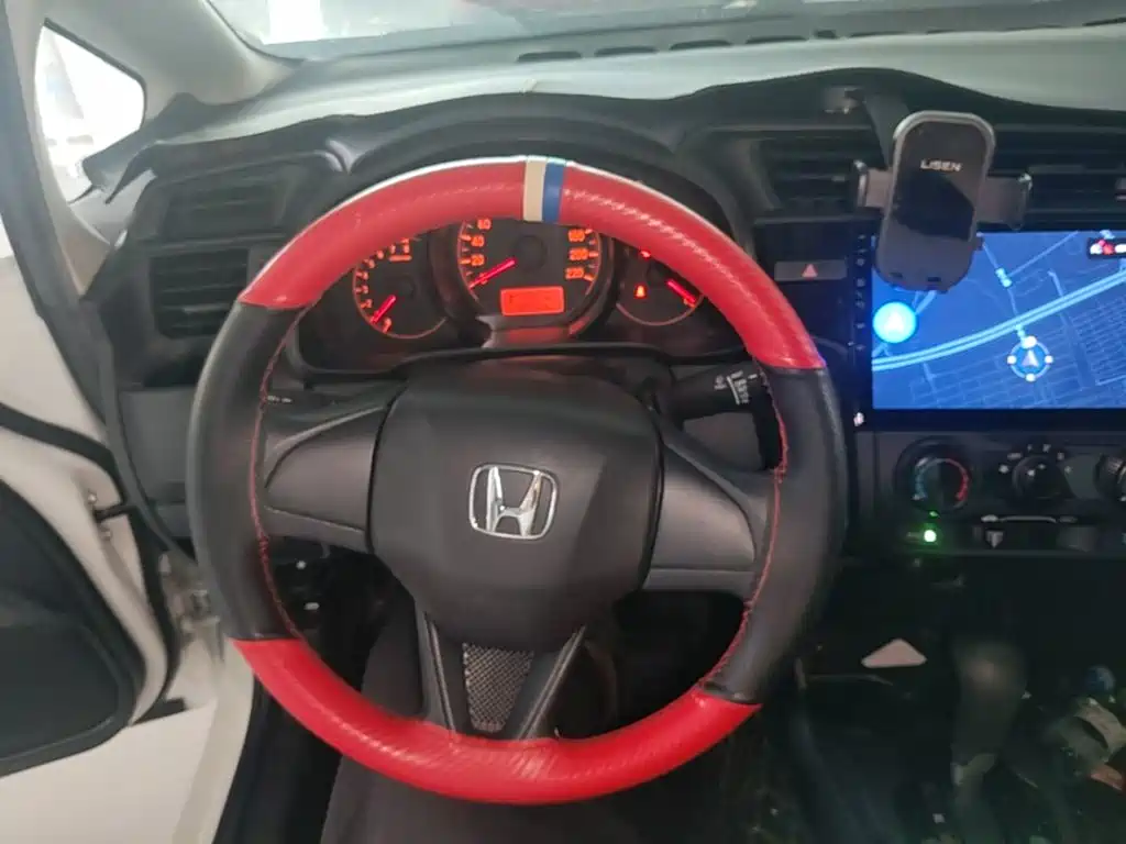 Honda Fit 2018 — фото 11