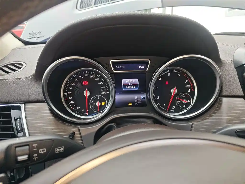 Mercedes-Benz GLE 2019 — фото 12