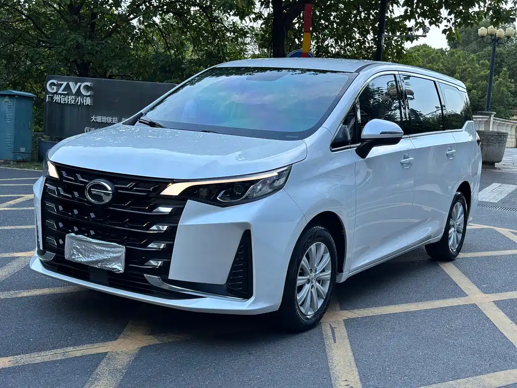 GAC Trumpchi M6 2023 — фото 1