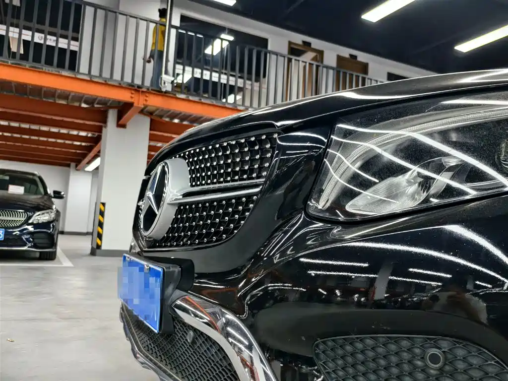 Mercedes-Benz GLC 2016 — фото 18