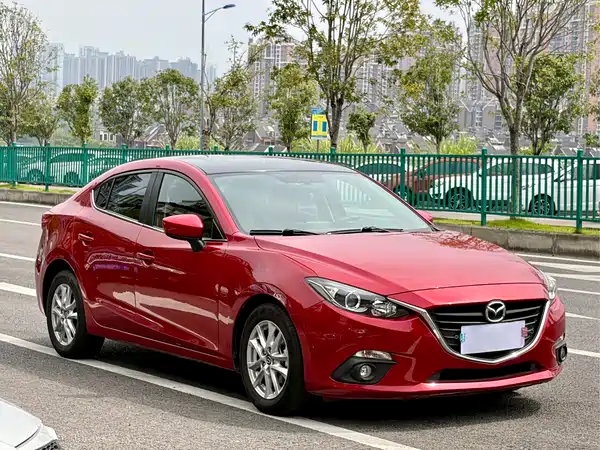 Mazda 3 Axela 2016