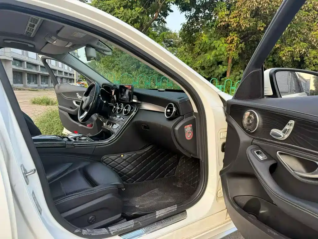 Mercedes-Benz C-Class 2017