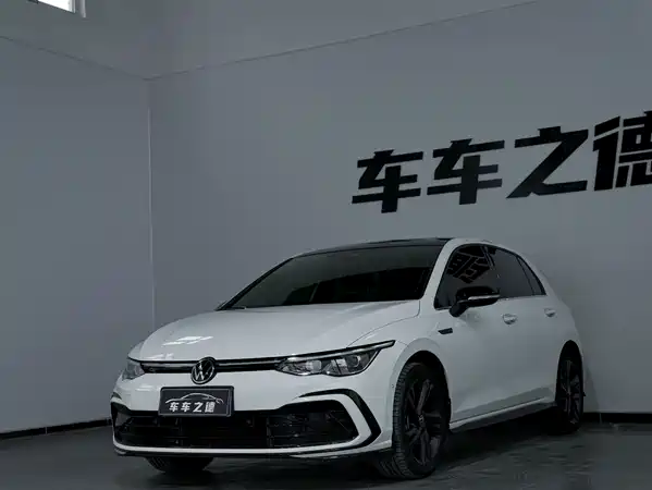 Volkswagen Golf 2021