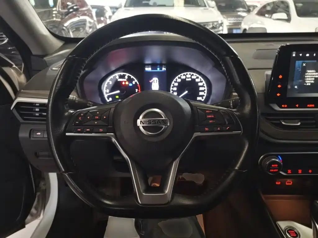 Nissan Teana 2022