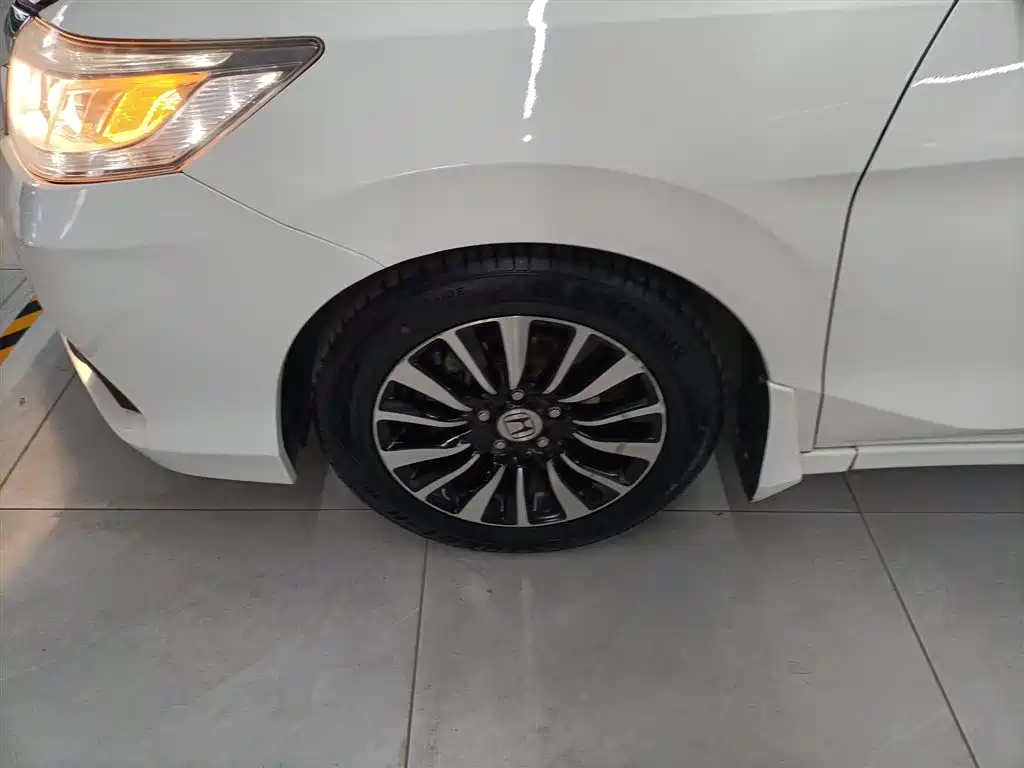 Honda Crider 2015 — фото 25