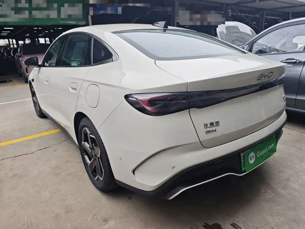 BYD Seal 06 2025 — фото 24