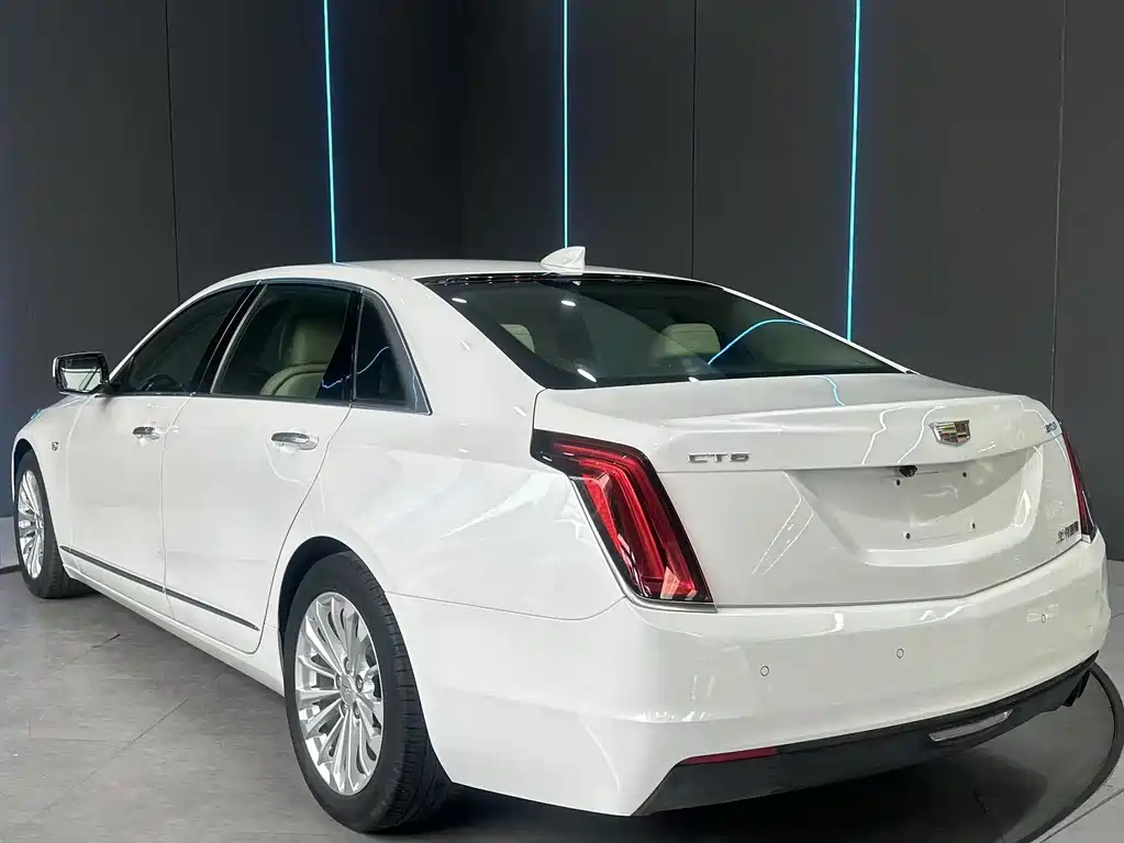 Cadillac CT6 2018 — фото 8