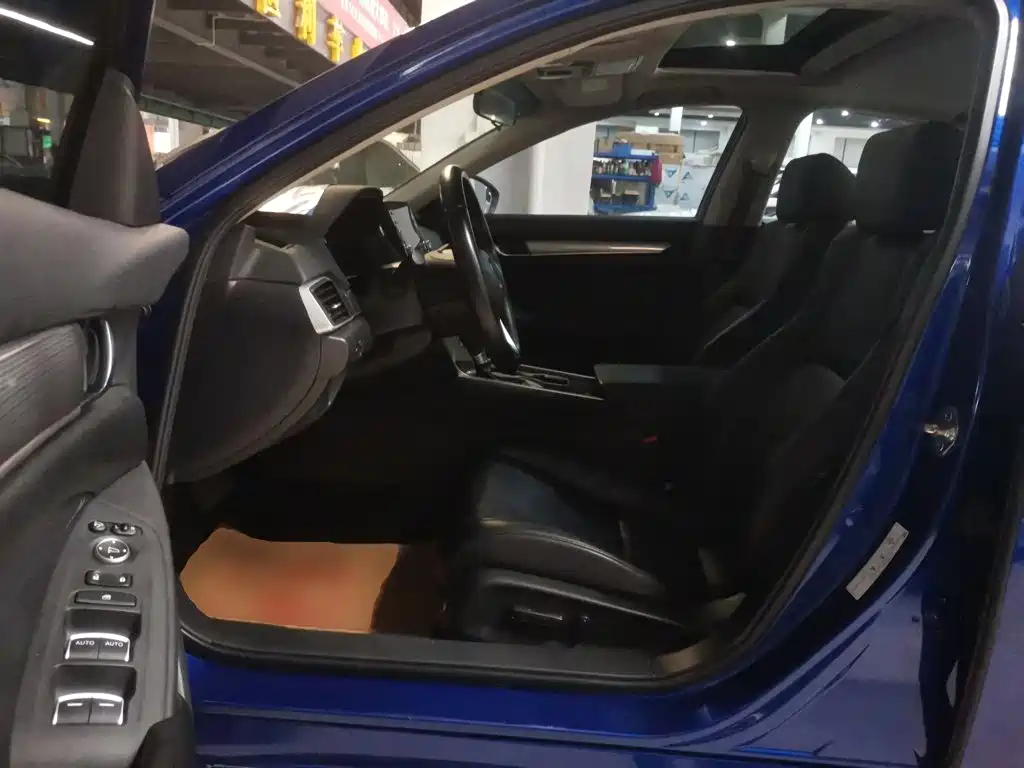 Honda Accord 2021 — фото 10