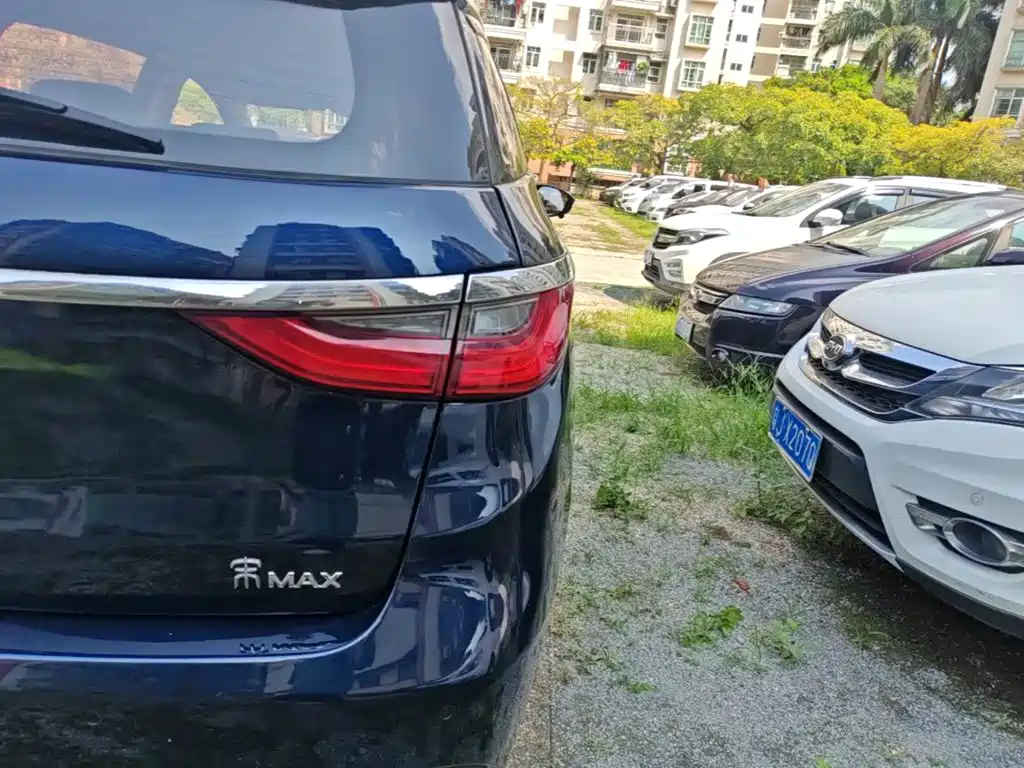 BYD Song MAX 2018 — фото 8