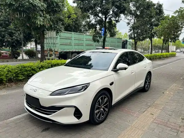 BYD Seal 06 2025