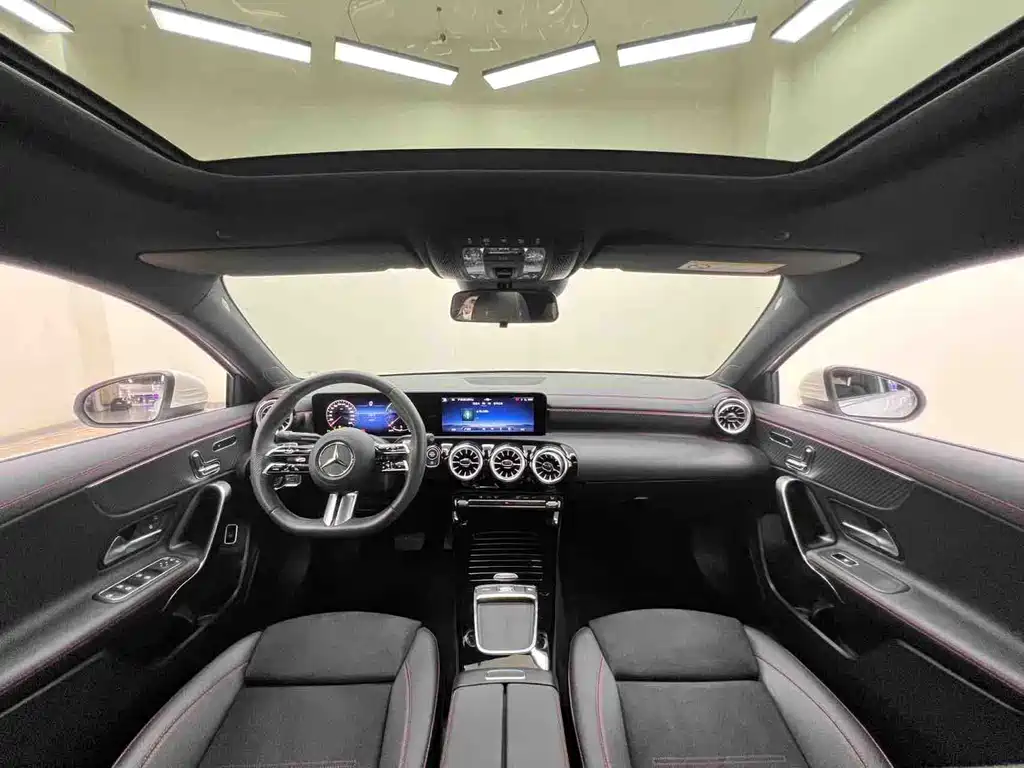 Mercedes-Benz A-Class 2025 — фото 15