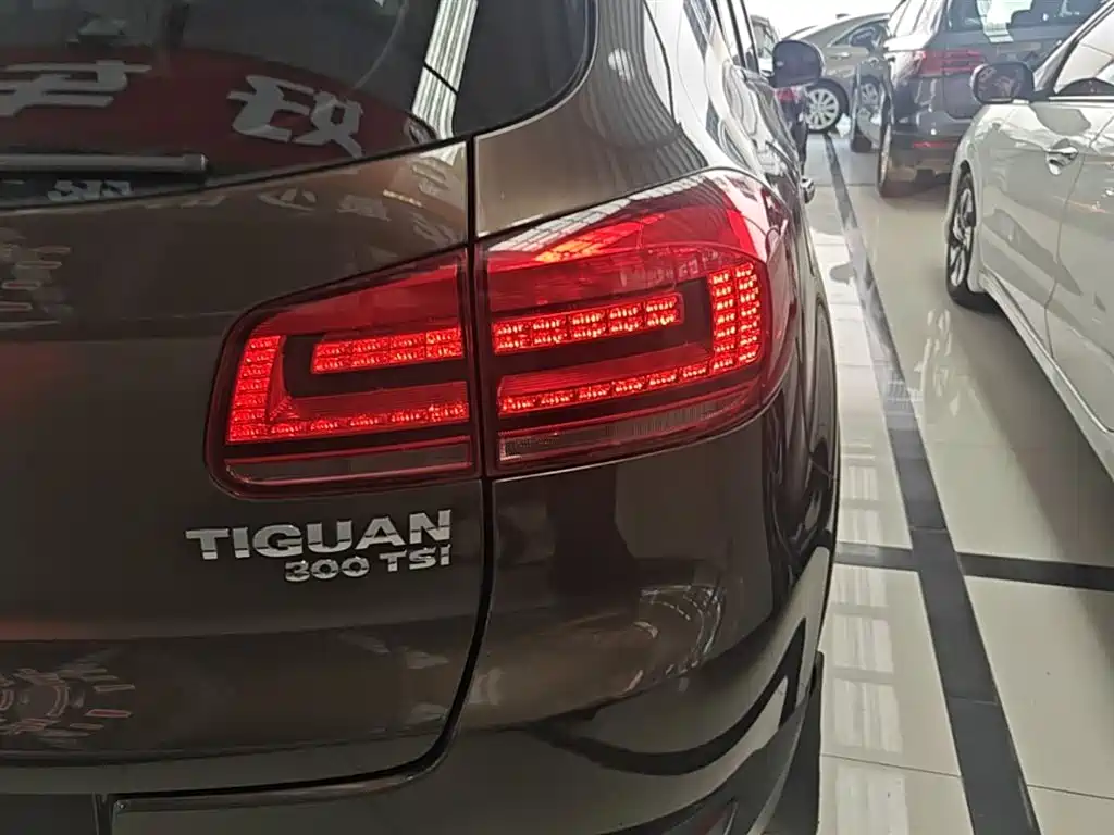 Volkswagen Tiguan 2016 — фото 8