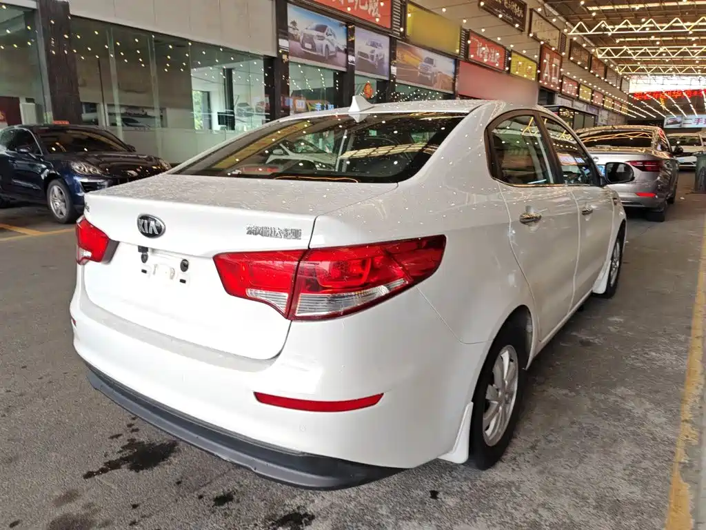 Kia K2 2015