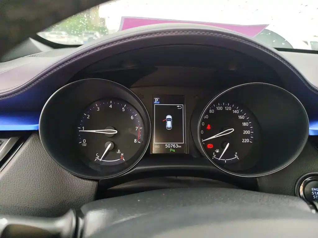 Toyota C-HR 2020 — фото 8