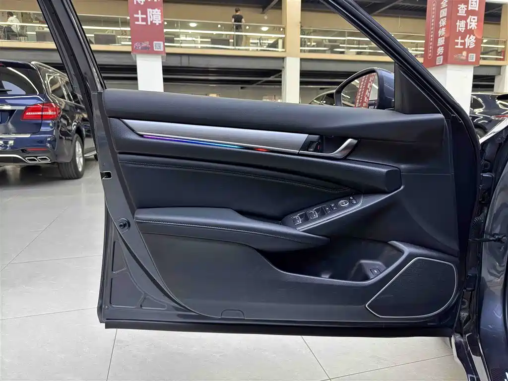 Honda Accord 2022 — фото 14