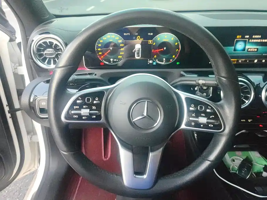 Mercedes-Benz A-Class 2020 — фото 15