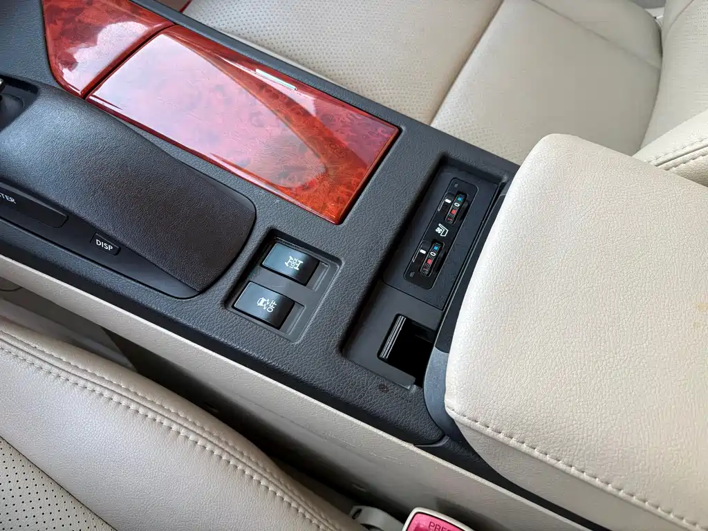 Lexus RX Classic 2010 — фото 9
