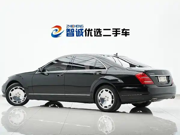 Mercedes-Benz S-Class 2010