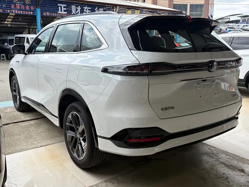 Changan CS75 PLUS 2026 — фото 6