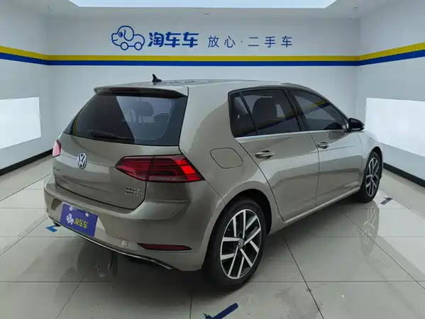 Volkswagen Golf 2020