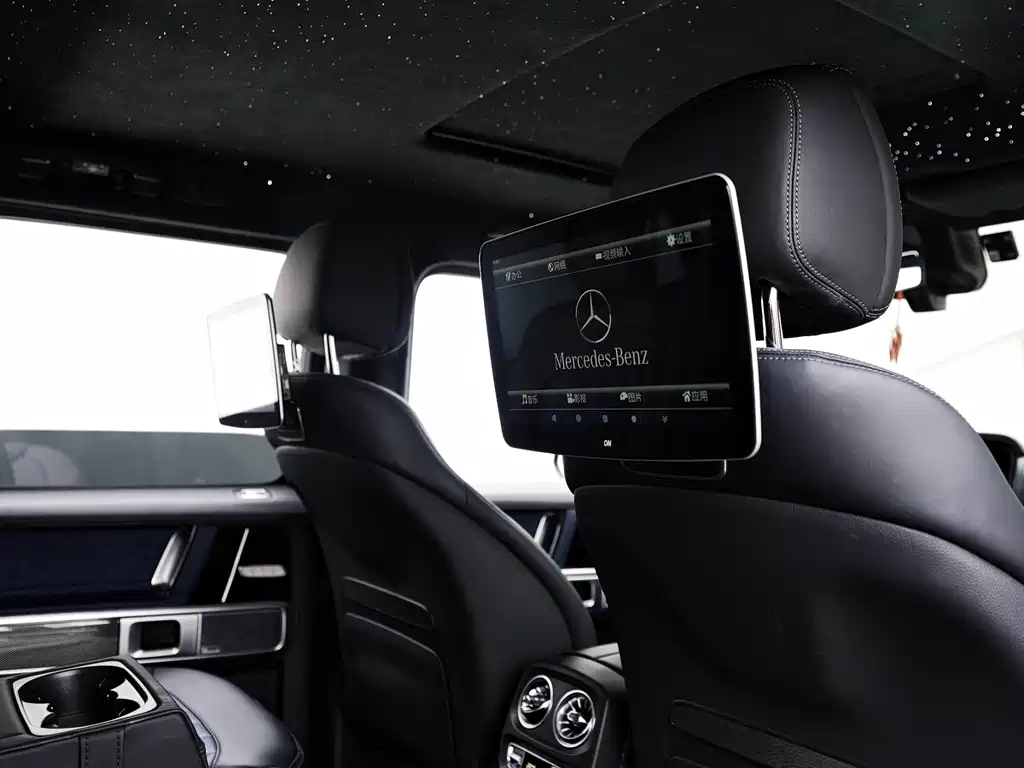 Mercedes-Benz G-Class 2023 — фото 12