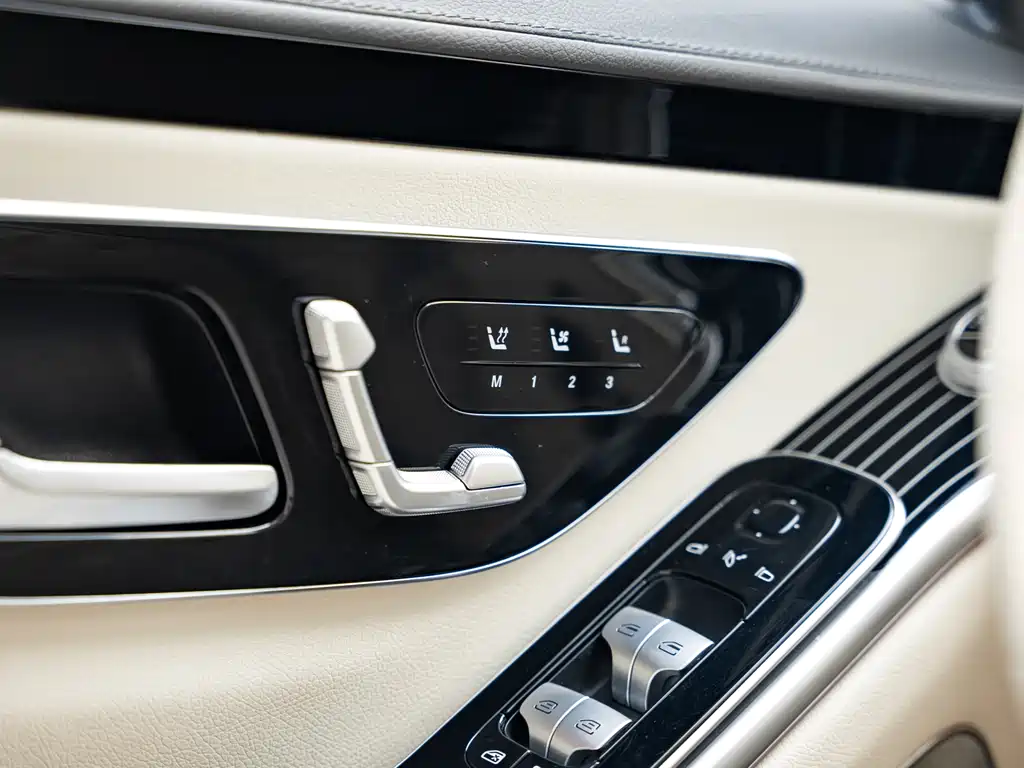 Mercedes-Benz S-Class 2023 — фото 16