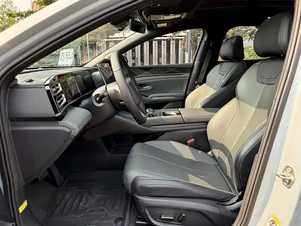 BYD Qin L 2025