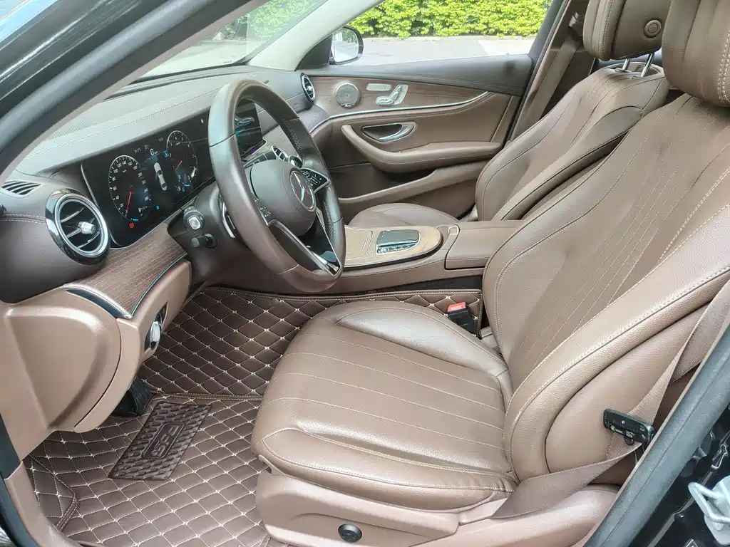 Mercedes-Benz E-Class 2021 — фото 10