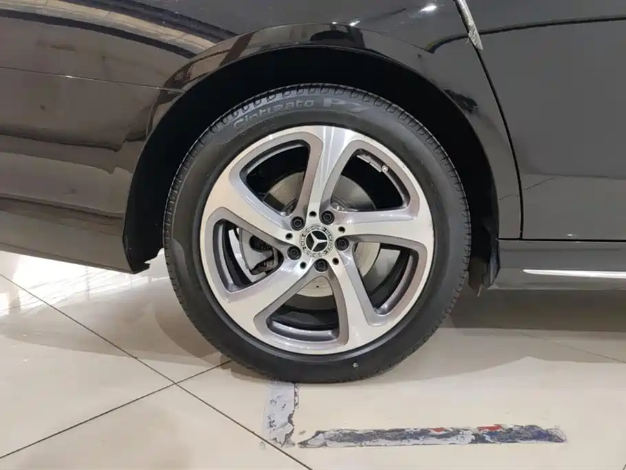 Mercedes-Benz E-Class 2020