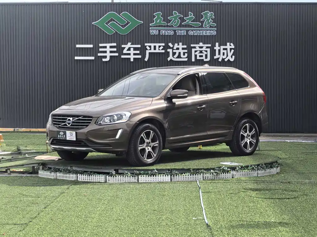 Volvo XC60 2014 — фото 1