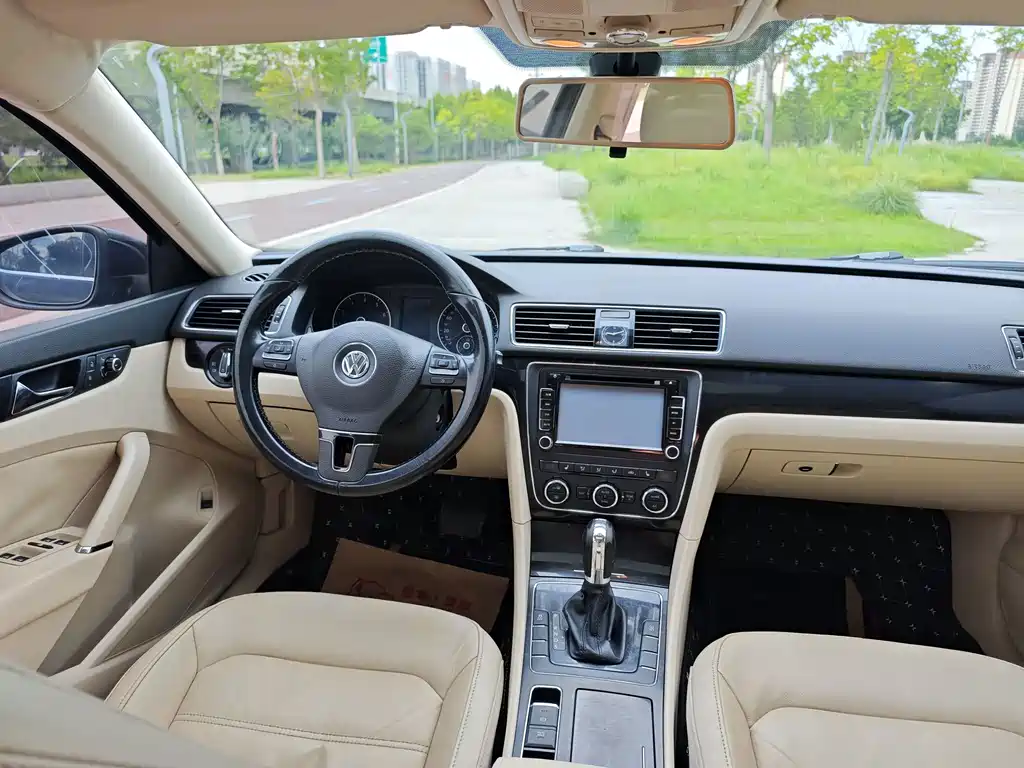 Volkswagen Passat 2013