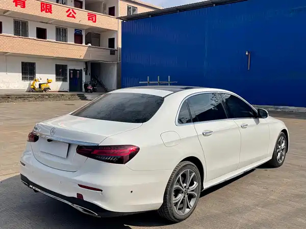 Mercedes-Benz E-Class 2021