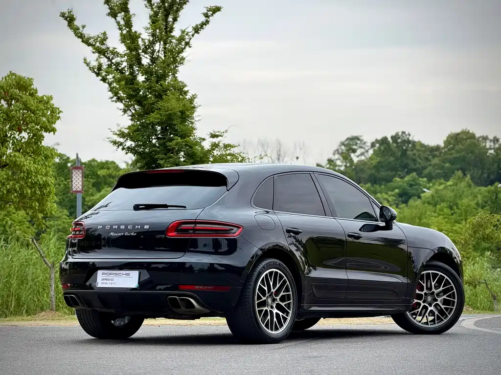 Porsche Macan 2018 — фото 8