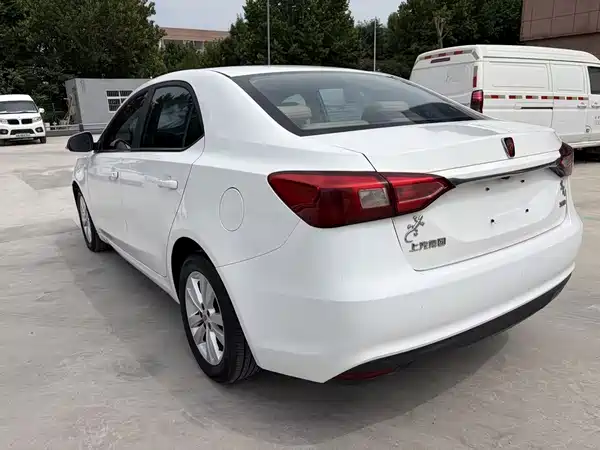 Roewe 360 2017