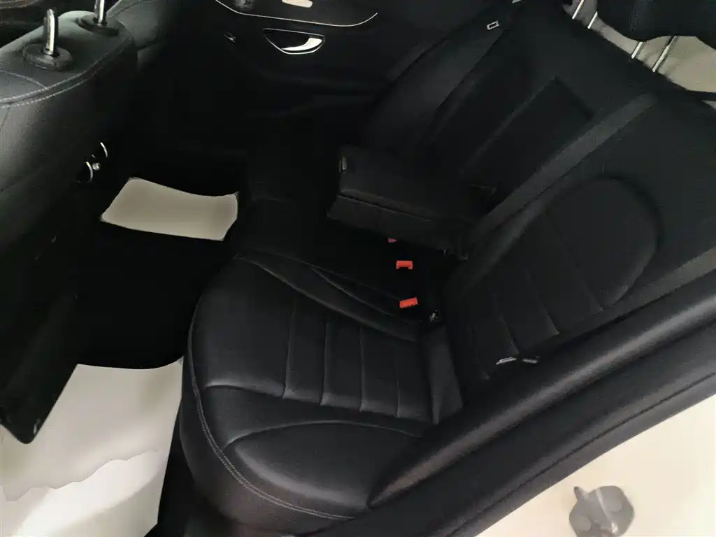 Mercedes-Benz C-Class 2018 — фото 17