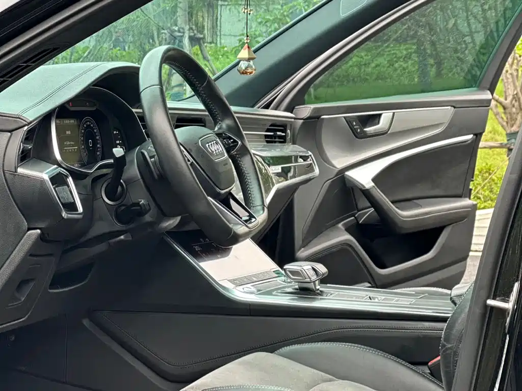 Audi A6L 2021 — фото 12