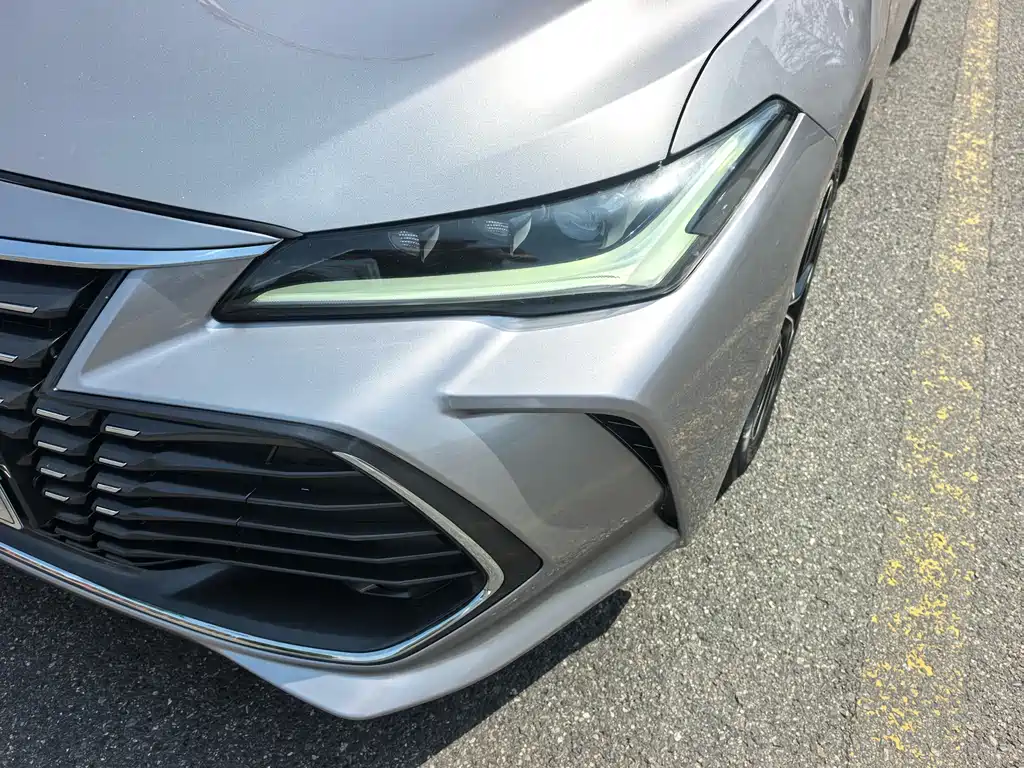 Toyota Avalon 2022 — фото 11