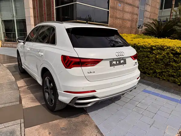 Audi Q3 2023