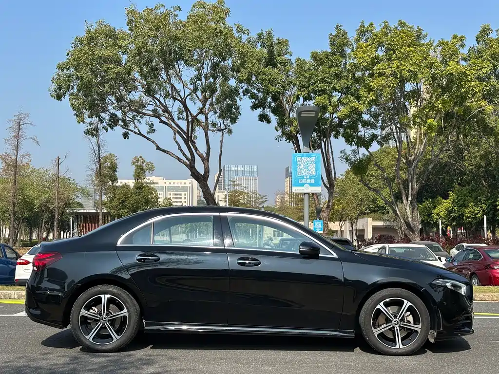 Mercedes-Benz A-Class 2023 — фото 15
