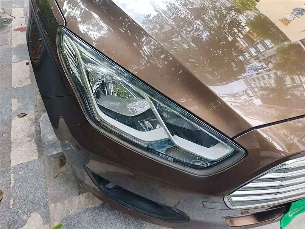 Ford Escort 2016
