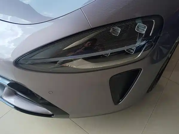 Xiaomi SU7 2025