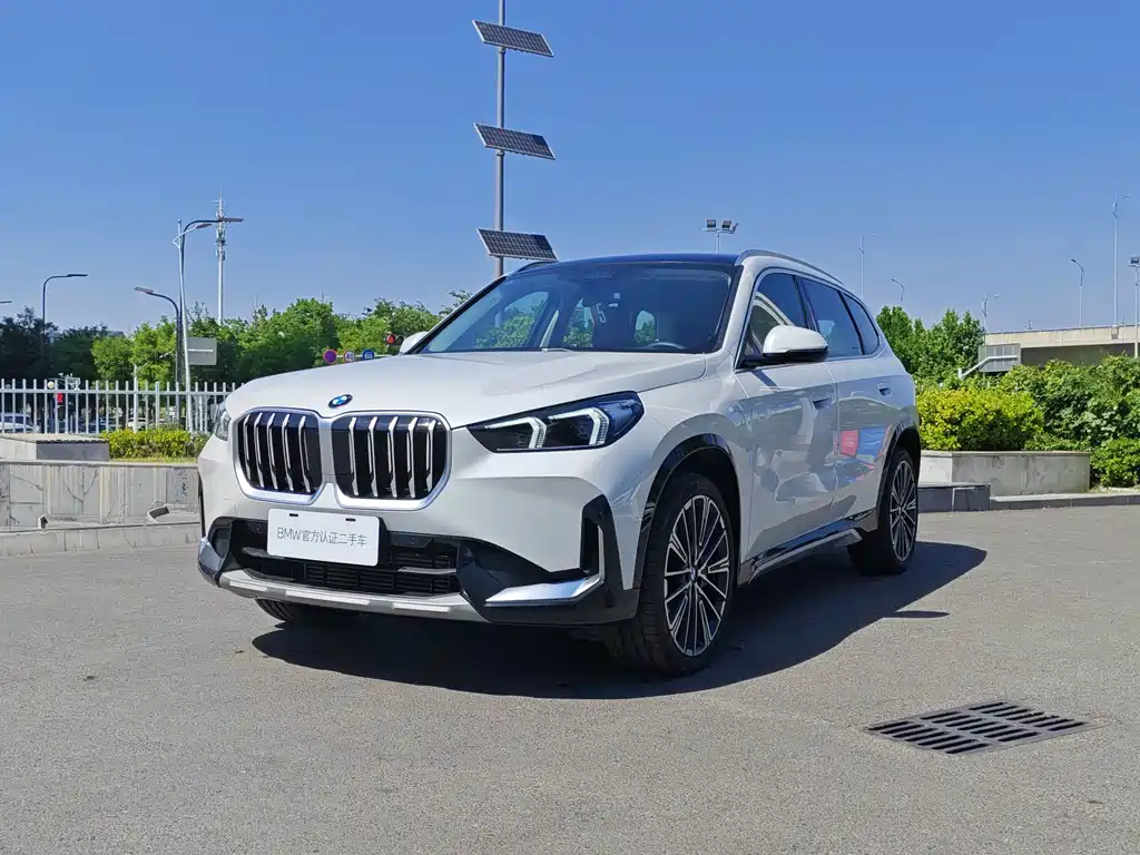 BMW X1 2025 — фото 1