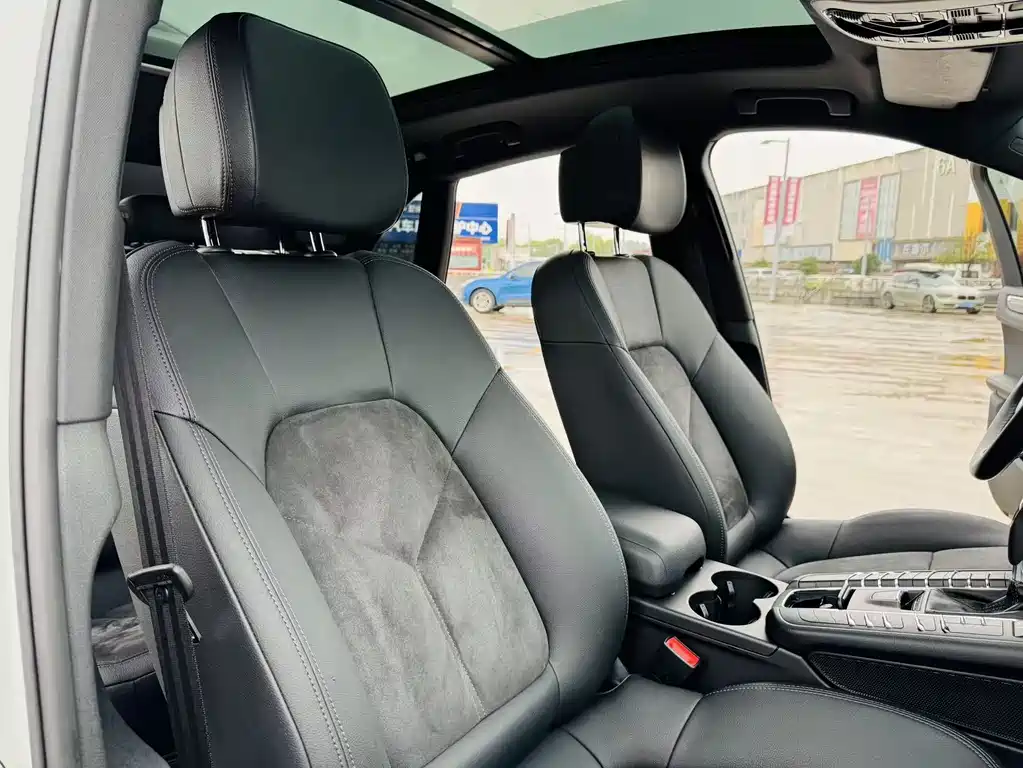 Porsche Macan 2017 — фото 29