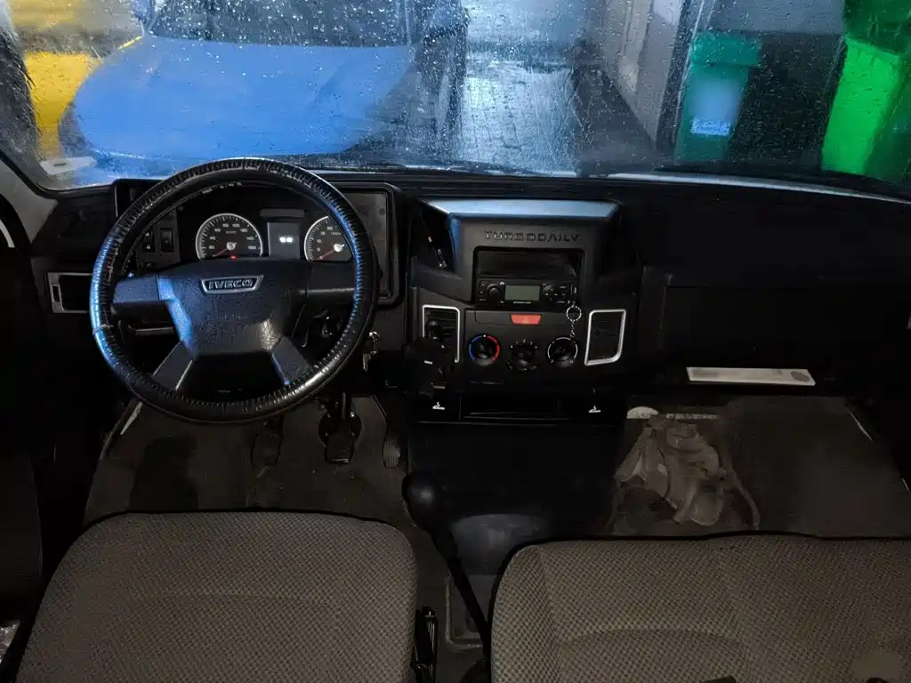 IVECO Daily 2023 — фото 13