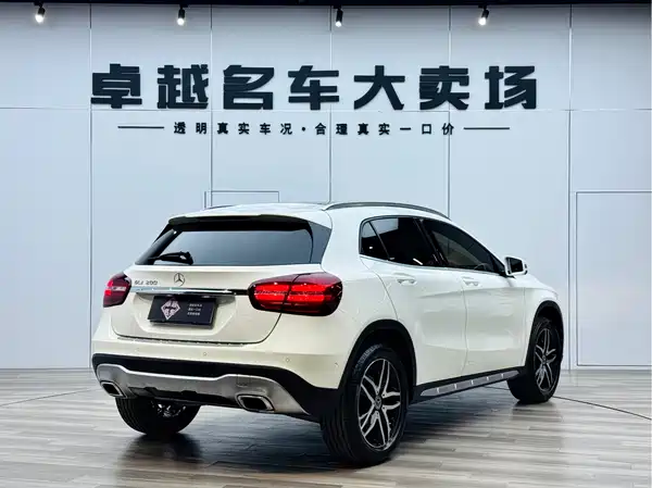 Mercedes-Benz GLA 2017