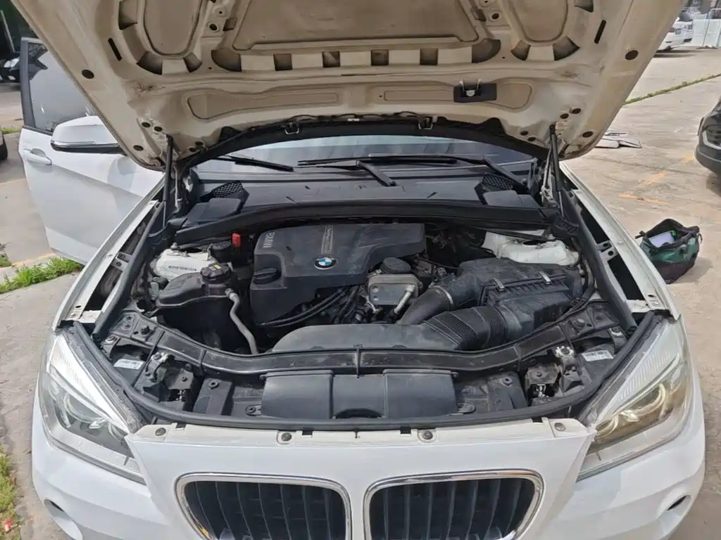 BMW X1 2014 — фото 16