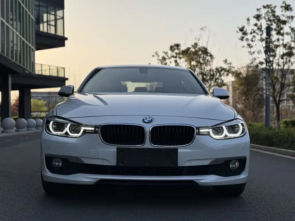 BMW 3 Series 2017 — фото 2