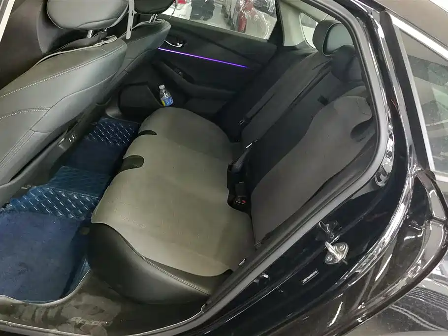 Honda Accord 2023 — фото 11